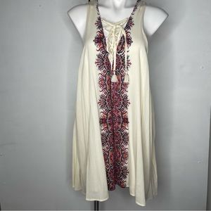 Show me your Mumu Cream Sleeveless Daryn dress in Island Fever cloud